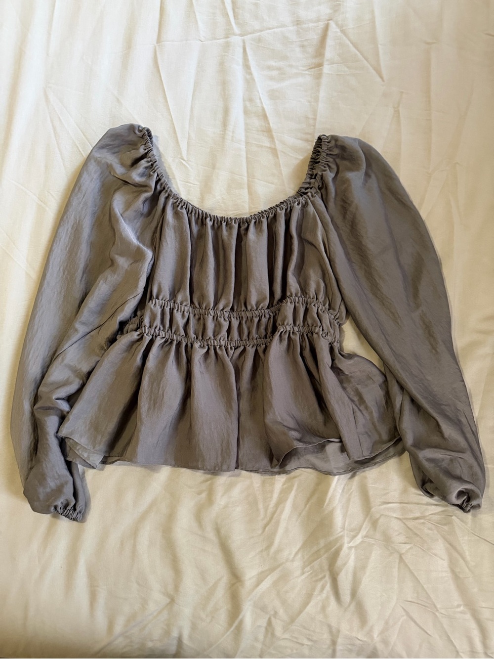 5 Super Cute Top closet clean out!!! - Picture 3 of 6